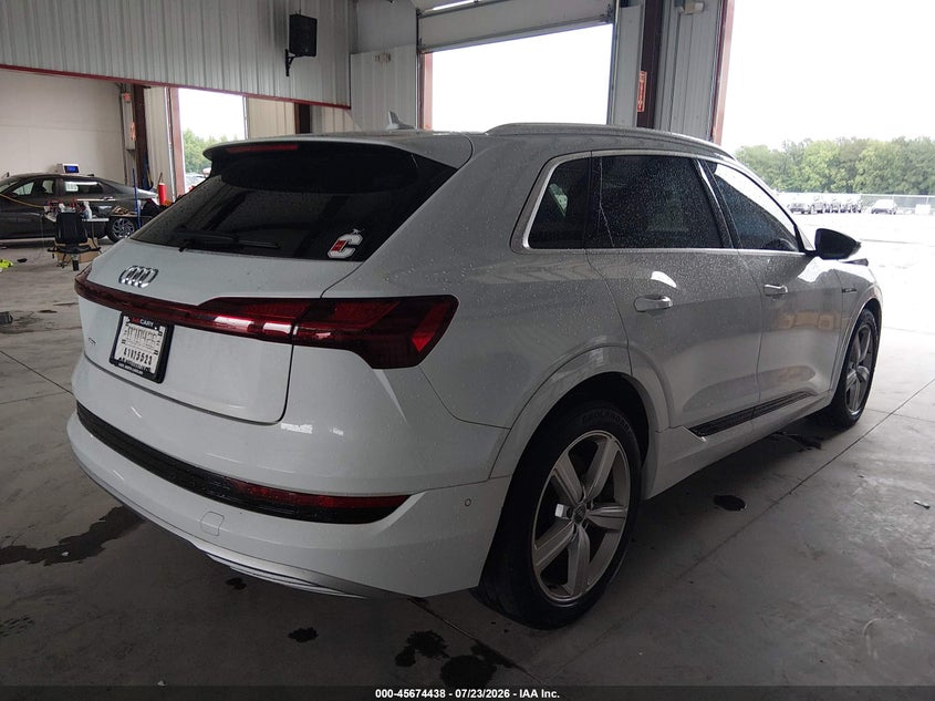 2019 Audi E-tron VIN WA1LAAGEXKB024227 IAAI salvage auction — LEFT FRONT, Salvage (North Carolina), sold $8,150 on 2026-09-04 (photo 4)