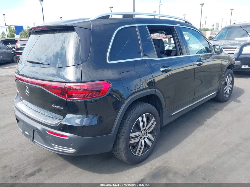 2025 Mercedes-benz VIN W1N9M0KB1SN129339 IAAI salvage auction — LEFT SIDE, Wait Title, sold $13,200 on 2026-08-28 (photo 4)