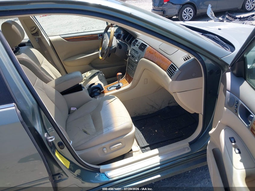 2005 Lexus Es 330 VIN JTHBA30G455065625 IAAI salvage auction — NORMAL WEAR, Clear (Pennsylvania), sold $550 on 2026-07-31 (photo 5)