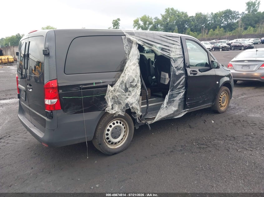 2019 Mercedes-benz Metris VIN WD4PG2EE4K3521112 IAAI salvage auction — SIDE, Salvage (Pennsylvania), sold $4,550 on 2026-07-26 (photo 4)