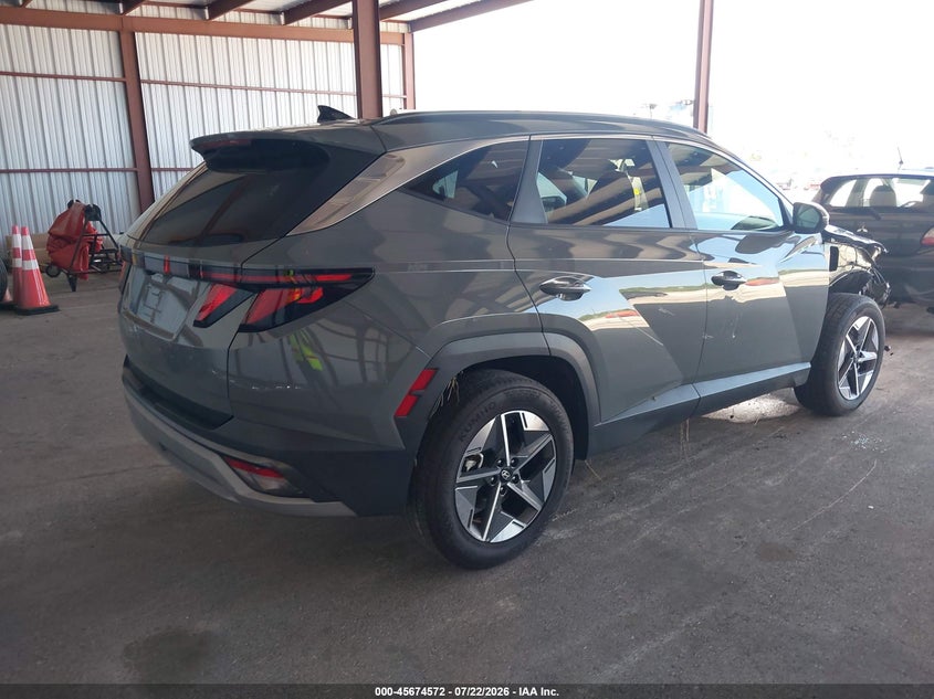 2025 Hyundai Tucson VIN 5NMJB3DE2SH481474 IAAI salvage auction — RIGHT FRONT, Salvage Title, sold $11,500 on 2026-07-30 (photo 4)