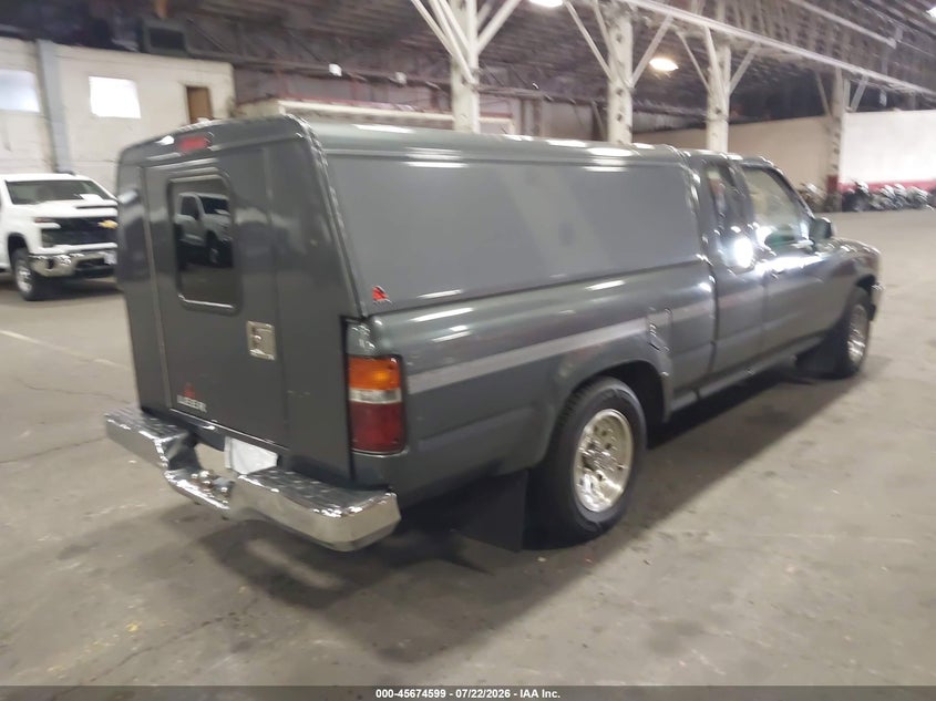 1991 Toyota Pickup VIN JT4VN93D2M5026022 IAAI salvage auction — NORMAL WEAR, Clear (Oregon), sold $25 on 2026-07-23 (photo 4)