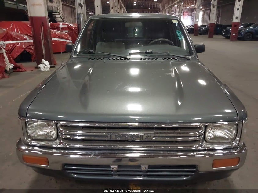 1991 Toyota Pickup VIN JT4VN93D2M5026022 IAAI salvage auction — NORMAL WEAR, Clear (Oregon), sold $25 on 2026-07-23 (photo 6)