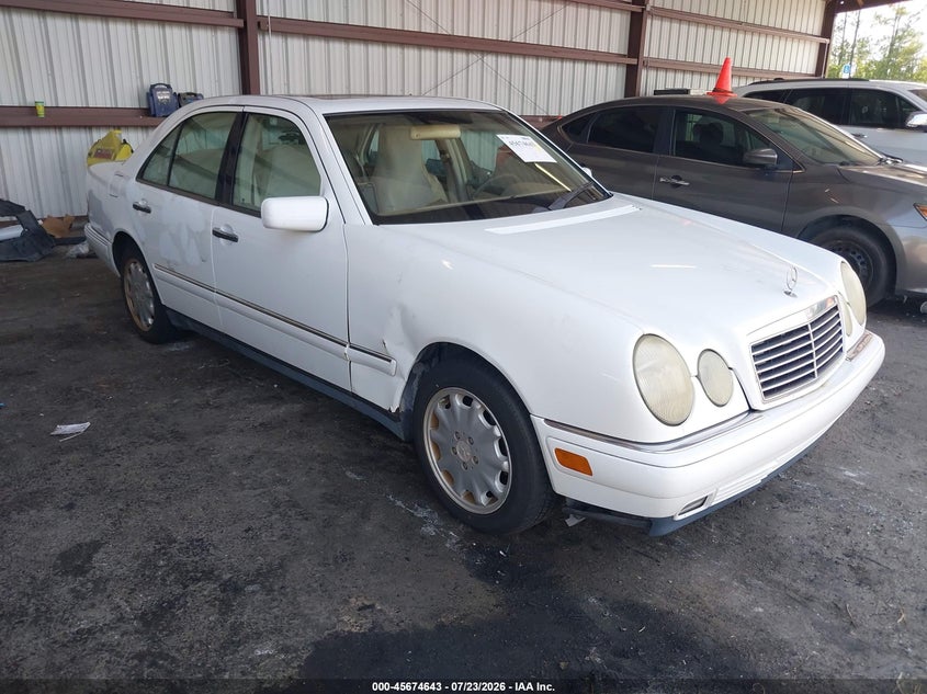 1999 Mercedes-benz E-class VIN WDBJF25H8XA771242 IAAI salvage auction — NORMAL WEAR, Clear (Florida), sold $575 on 2026-07-28 (photo 1)