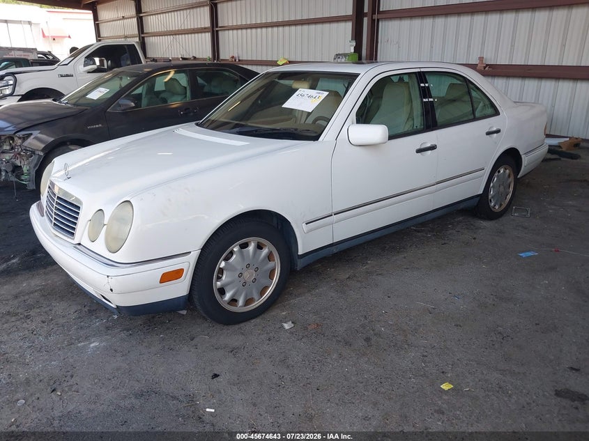 1999 Mercedes-benz E-class VIN WDBJF25H8XA771242 IAAI salvage auction — NORMAL WEAR, Clear (Florida), sold $575 on 2026-07-28 (photo 2)