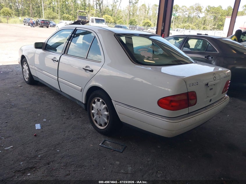1999 Mercedes-benz E-class VIN WDBJF25H8XA771242 IAAI salvage auction — NORMAL WEAR, Clear (Florida), sold $575 on 2026-07-28 (photo 3)