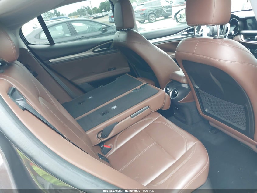 2018 Alfa romeo Stelvio VIN ZASFAKPN0J7B71240 IAAI salvage auction — FRONT END, Salvage Title, sold $2,400 on 2026-08-19 (photo 8)