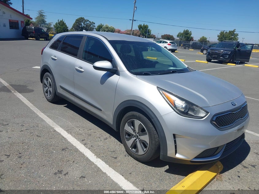 2018 Kia Niro VIN KNDCB3LC5J5132674 IAAI salvage auction — NORMAL WEAR, Sf97 (California), sold $9,025 on 2026-07-30 (photo 1)
