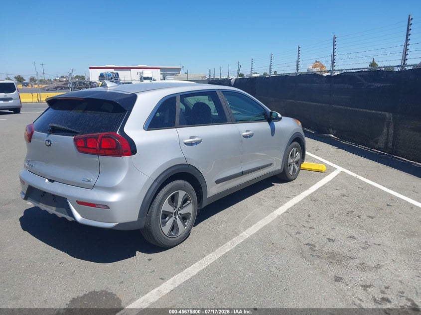 2018 Kia Niro VIN KNDCB3LC5J5132674 IAAI salvage auction — NORMAL WEAR, Sf97 (California), sold $9,025 on 2026-07-30 (photo 4)