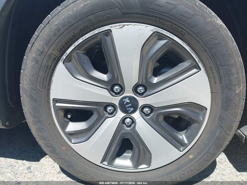 2018 Kia Niro VIN KNDCB3LC5J5132674 IAAI salvage auction — NORMAL WEAR, Sf97 (California), sold $9,025 on 2026-07-30 (photo 6)