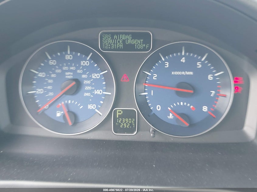 2013 Volvo C30 VIN YV1672MK8D2311726 IAAI salvage auction — FRONT END, Salvage Title, sold $575 on 2026-08-12 (photo 7)