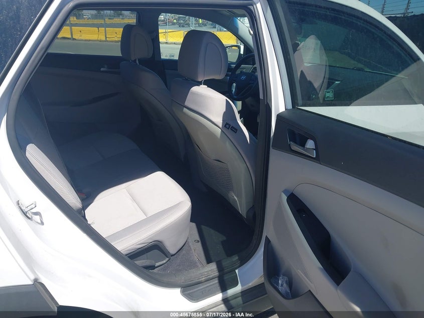 2018 Hyundai Tucson VIN KM8J23A49JU710473 IAAI salvage auction — NORMAL WEAR, Sf97 (California), sold $8,225 on 2026-07-30 (photo 8)