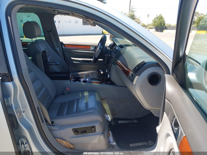 2004 Volkswagen Touareg VIN WVGCM77L84D072715 IAAI salvage auction — UNKNOWN, Clear - Dealer Only (California), sold $325 on 2026-07-30 (photo 5)