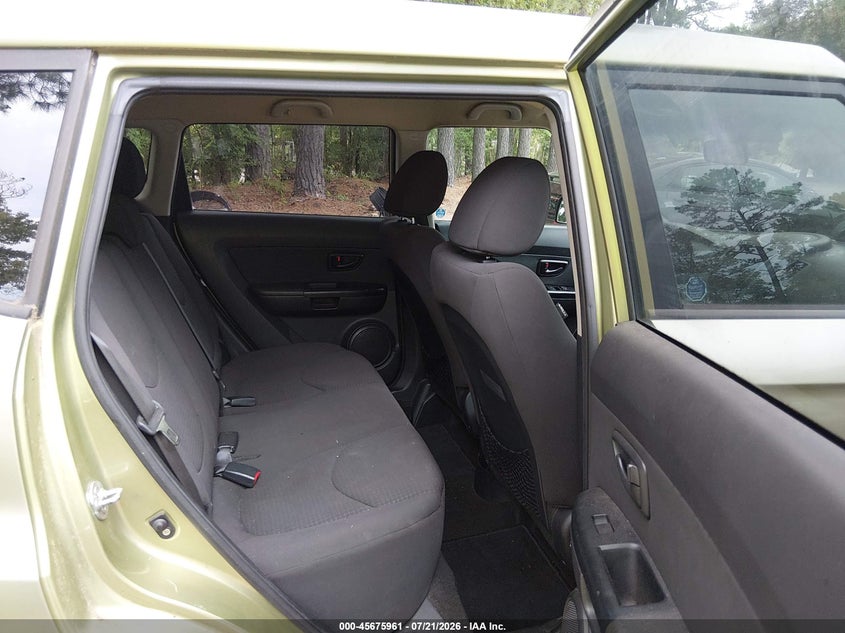 2013 Kia Soul VIN KNDJT2A56D7500968 IAAI salvage auction — RIGHT SIDE, Clear (Virginia), sold $300 on 2026-07-28 (photo 8)