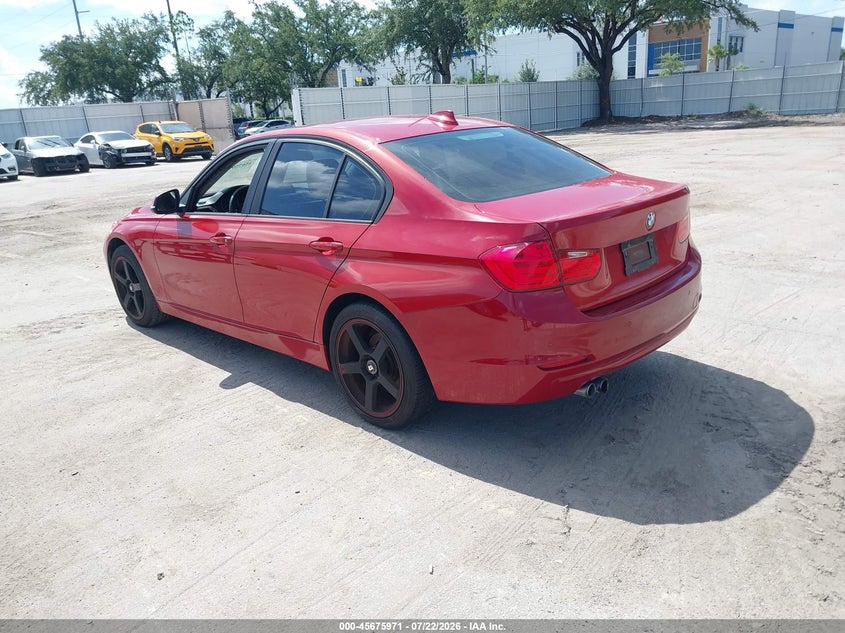 2015 BMW 3er VIN WBA3A5G52FNS87164 IAAI salvage auction — NORMAL WEAR, Clear (Florida), sold $200 on 2026-07-29 (photo 3)