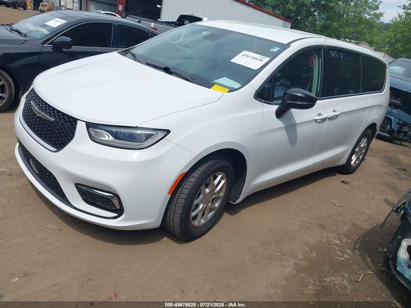 2024 Chrysler Pacifica VIN 2C4RC1BG9RR106237 IAAI salvage auction — NORMAL WEAR, Enterprise Vehicles Clear Only (Arizona), sold $13,150 on 2026-07-30 (photo 2)