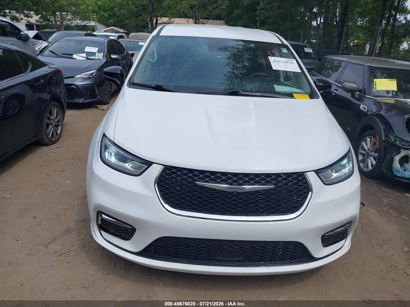 2024 Chrysler Pacifica VIN 2C4RC1BG9RR106237 IAAI salvage auction — NORMAL WEAR, Enterprise Vehicles Clear Only (Arizona), sold $13,150 on 2026-07-30 (photo 6)