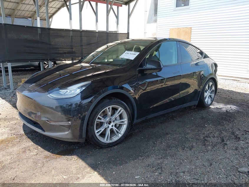 2021 Tesla Model Y VIN 5YJYGAEE0MF112605 IAAI salvage auction — Right Rear, Salvage, sold $6,300 on 2026-10-19 (photo 2)
