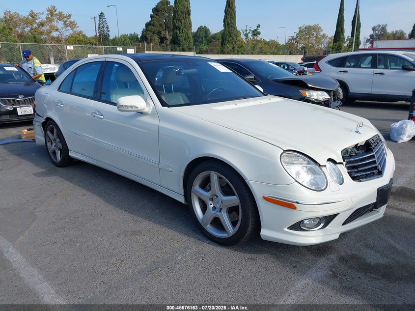 2009 Mercedes-benz E-class VIN WDBUF56X19B391533 IAAI salvage auction — FRONT & REAR, Salvage (California), sold $25 on 2026-07-31 (photo 1)