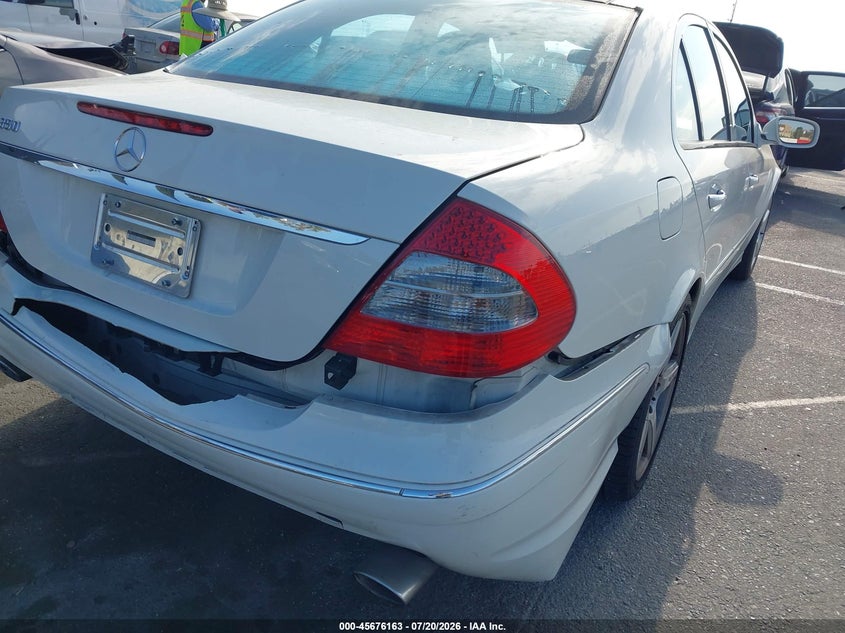 2009 Mercedes-benz E-class VIN WDBUF56X19B391533 IAAI salvage auction — FRONT & REAR, Salvage (California), sold $25 on 2026-07-31 (photo 6)