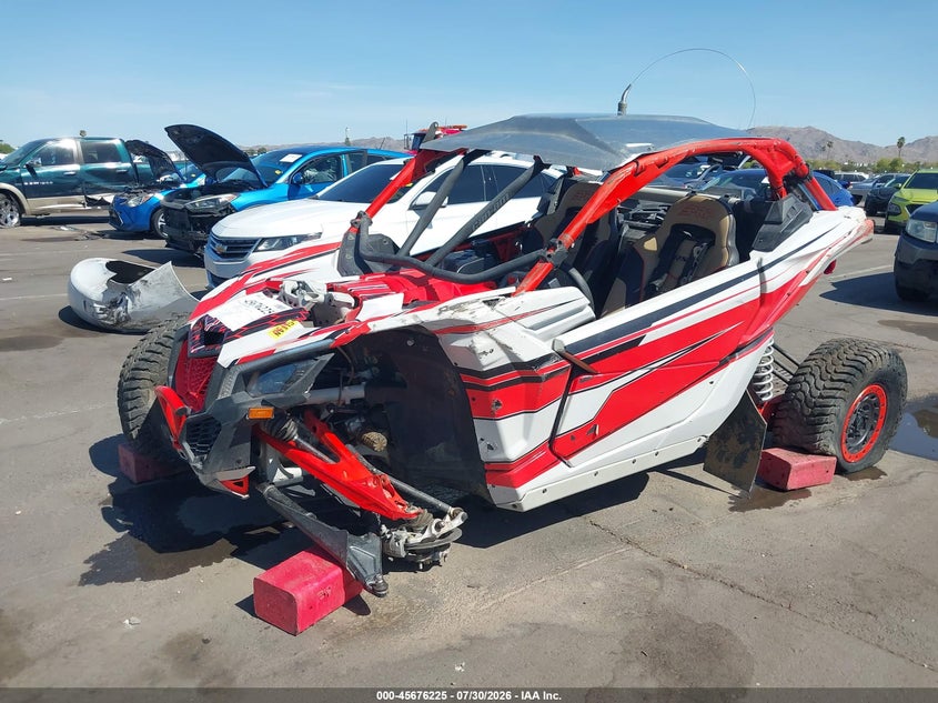 2022 Can-am/ brp Maverick VIN 3JBVVAV45NE002076 IAAI salvage auction — LEFT SIDE, Salvage Title, sold $12,975 on 2026-08-25 (photo 2)