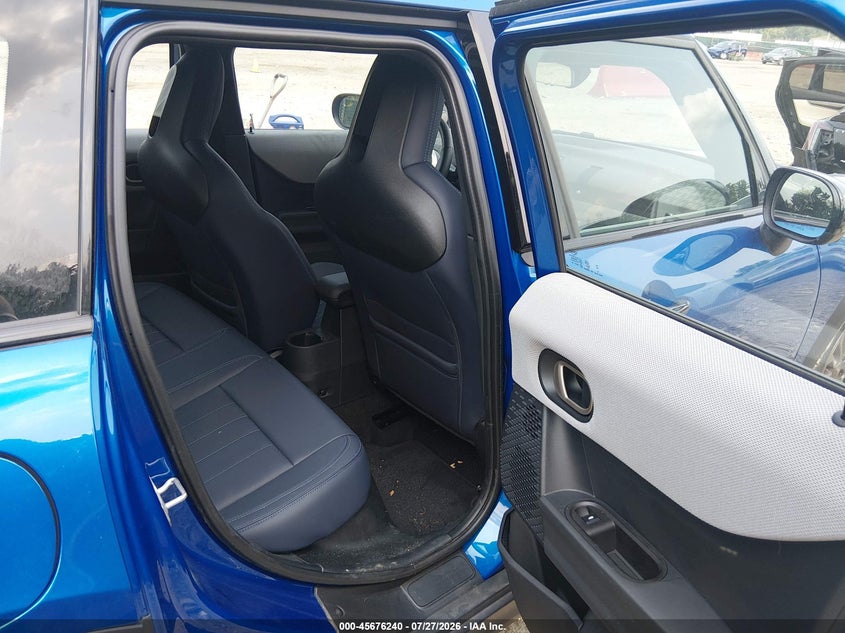 2025 Mini Hard top VIN WMW53GD09S2W53236 IAAI salvage auction — REAR END, Salvage Title, sold $10,600 on 2026-08-22 (photo 8)