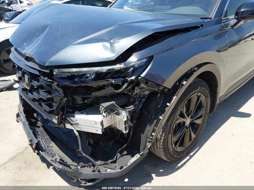 2025 Honda Cr-v VIN 7FARS6H90SE053653 IAAI salvage auction — FRONT END, Wait Title, sold $13,600 on 2026-08-02 (photo 6)