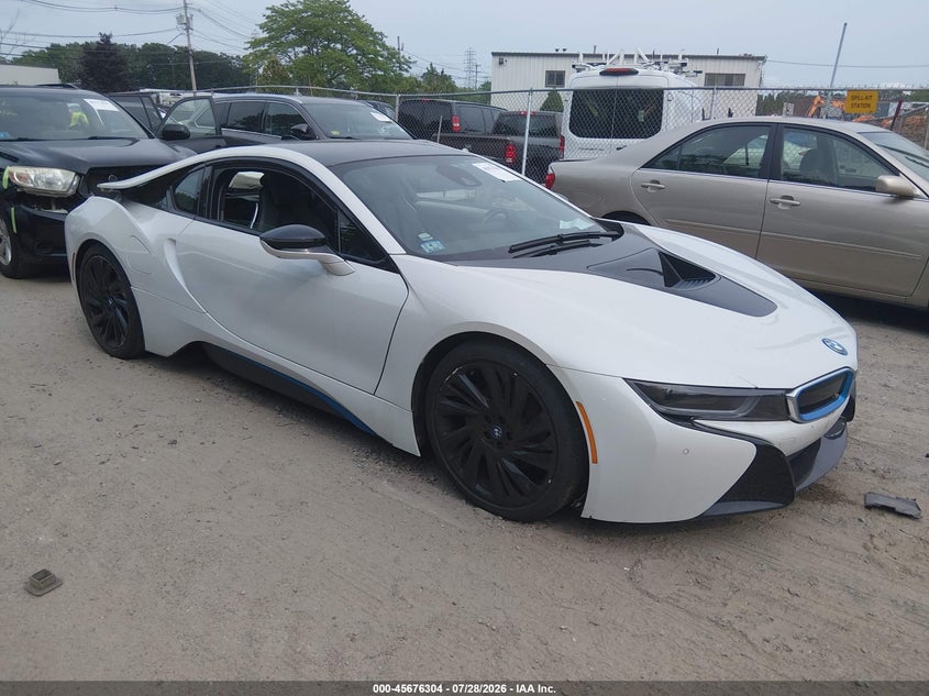 2016 BMW I8 VIN WBY2Z2C50GV674789 — IAAI salvage auction photo