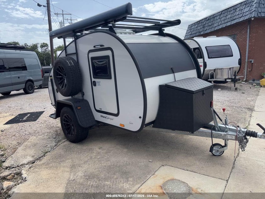 2022 Teardrop Other VIN UKR2A1516NE002025 IAAI salvage auction — NORMAL WEAR, Clear (Arizona), sold $3,250 on 2026-07-29 (photo 1)