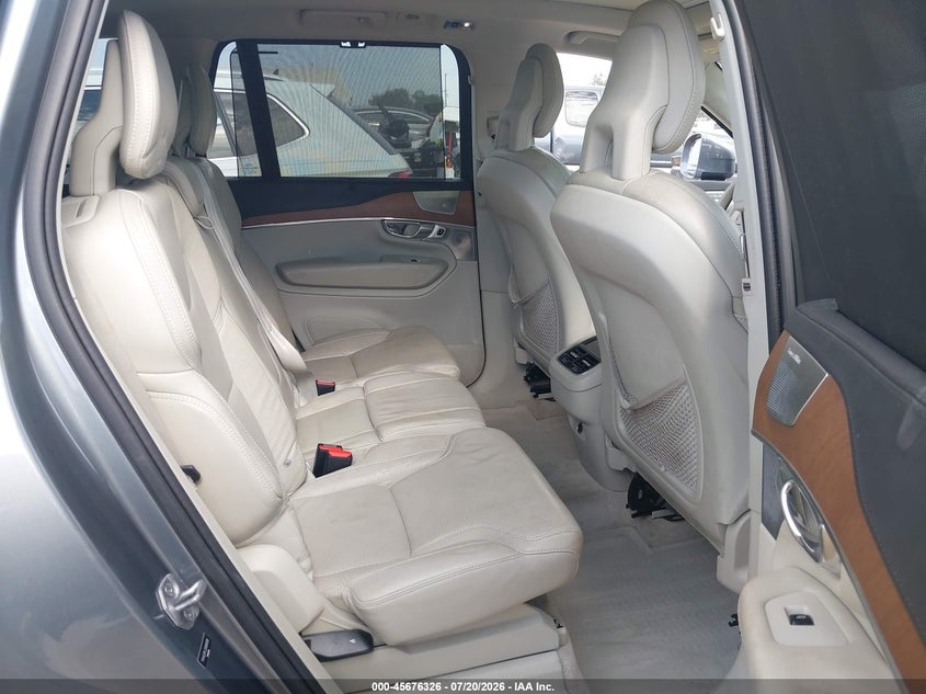 2016 Volvo Xc90 VIN YV4A22PL2G1000769 IAAI salvage auction — LEFT FRONT, Wait Title, sold $5,600 on 2026-08-16 (photo 8)