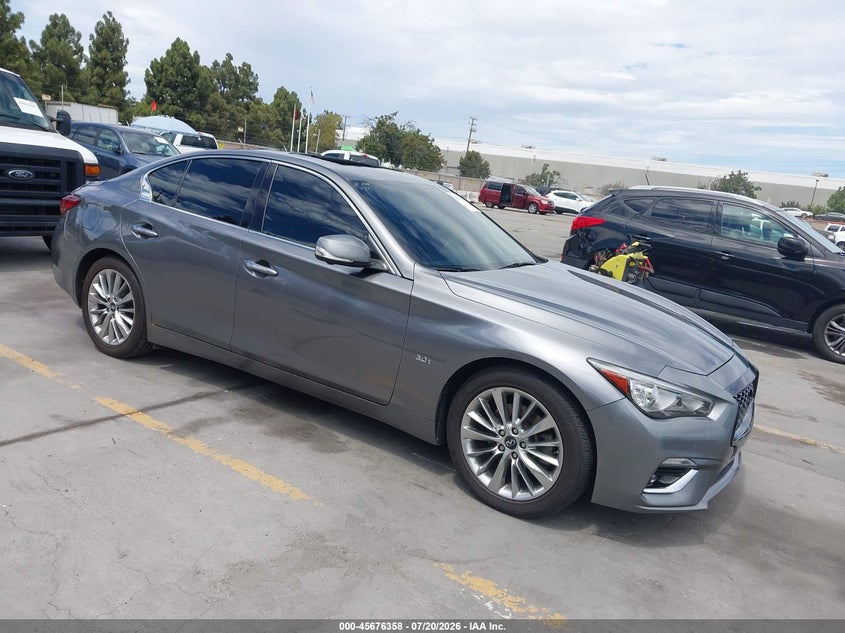 2019 Infiniti Q50 VIN JN1EV7AR7KM552834 — IAAI salvage auction photo