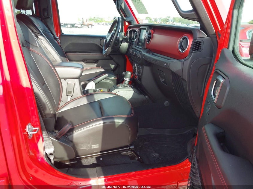 2018 Jeep Wrangler / VIN 1C4HJXFGXJW226767 IAAI salvage auction — NORMAL WEAR, Clear (Florida), sold $9,600 on 2026-07-29 (photo 5)