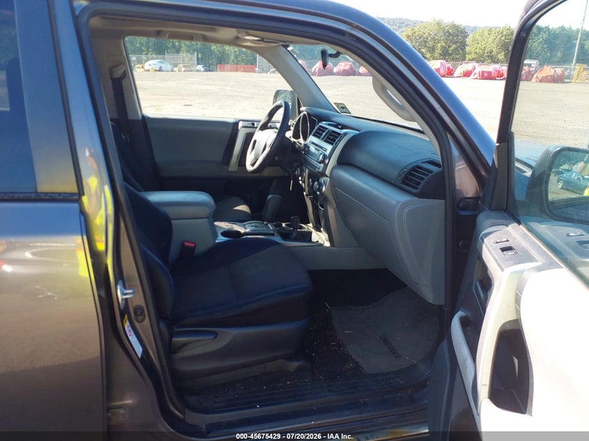 2010 Toyota 4runner VIN JTEBU5JR5A5016637 IAAI salvage auction — NORMAL WEAR, Clear (New Jersey), sold $5,200 on 2026-07-30 (photo 5)