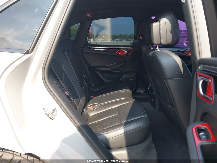 2021 Porsche Macan VIN WP1AA2A52MLB05925 IAAI salvage auction — UNKNOWN, Clear (Florida), sold $13,000 on 2026-07-29 (photo 8)