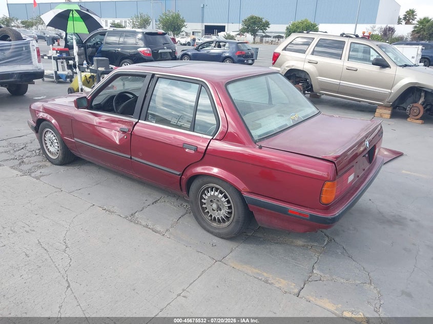 1991 BMW 3 series VIN WBAAD131XMED14587 IAAI salvage auction — NORMAL WEAR, Clear - Dealer Only (California), sold $2,050 on 2026-07-29 (photo 3)