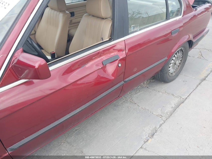 1991 BMW 3 series VIN WBAAD131XMED14587 IAAI salvage auction — NORMAL WEAR, Clear - Dealer Only (California), sold $2,050 on 2026-07-29 (photo 6)