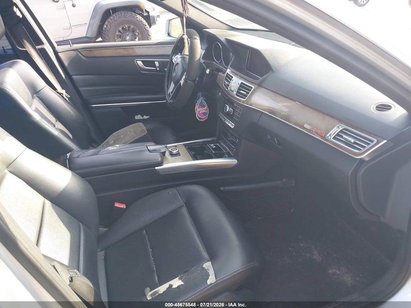 2014 Mercedes-benz E-klasse VIN WDDHF5KB3EA925750 IAAI salvage auction — FRONT END, Rebuildable (Florida), sold $1,775 on 2026-08-19 (photo 5)