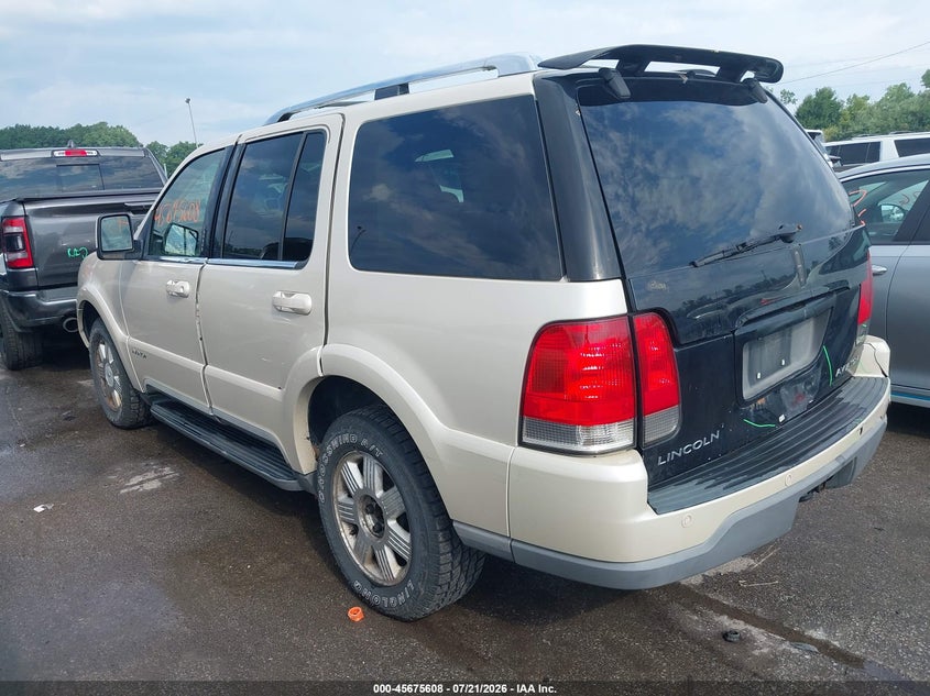 2005 Lincoln Aviator VIN 5LMEU88H65ZJ06130 IAAI salvage auction — REAR END, Salvage (Ohio), sold $325 on 2026-07-31 (photo 3)