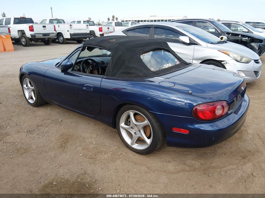 2001 Mazda Mx-5 miata VIN JM1NB353110204683 IAAI salvage auction — NORMAL WEAR, Clear - Dealer Only (California), sold $25 on 2026-07-29 (photo 3)