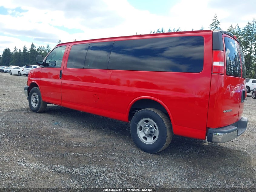2017 Chevrolet Express 3500 VIN 1GAZGPFG2H1109607 IAAI salvage auction — NORMAL WEAR, Sf97 (Washington), sold $18,200 on 2026-08-26 (photo 3)