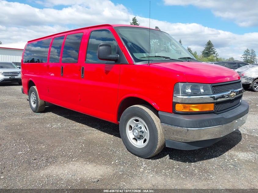 2017 Chevrolet Express 3500 VIN 1GAZGPFG2H1109607 — IAAI salvage auction photo