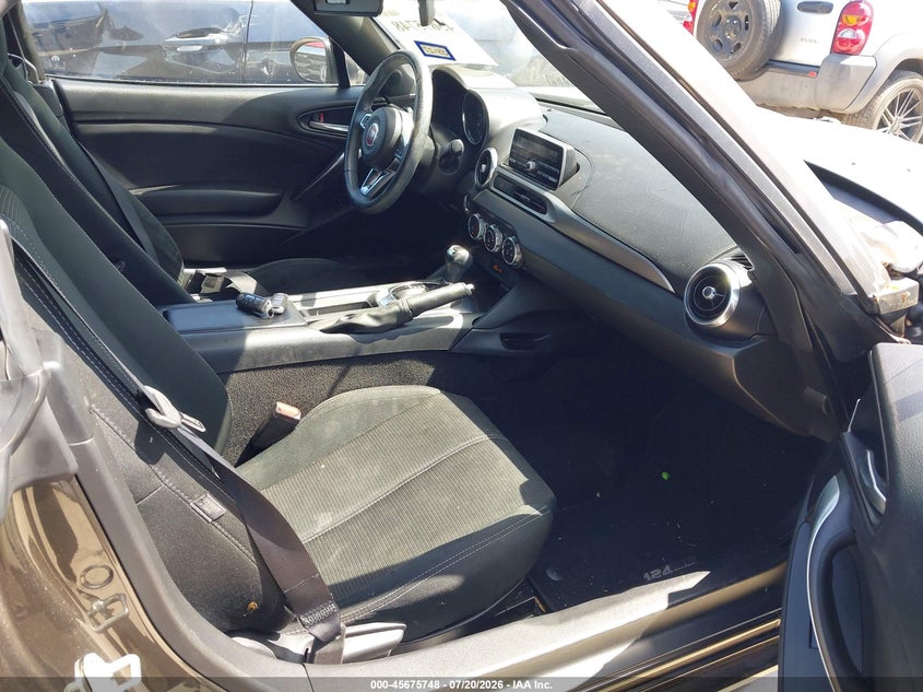 2017 Fiat 124 spider VIN JC1NFAEK3H0123479 IAAI salvage auction — FRONT & REAR, Salvage Title, sold $2,500 on 2026-08-19 (photo 5)