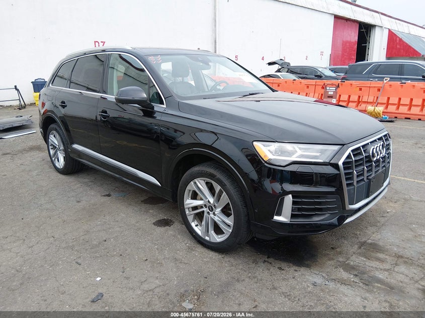 2021 Audi Q7 VIN WA1LXAF72MD013330 — IAAI salvage auction photo