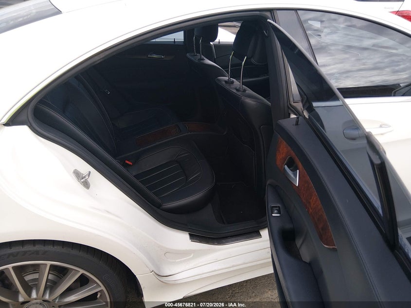 2015 Mercedes-benz Clc-klasse VIN WDDLJ6FB5FA153536 IAAI salvage auction — LEFT SIDE, Salvage Title, sold $3,800 on 2026-08-12 (photo 8)