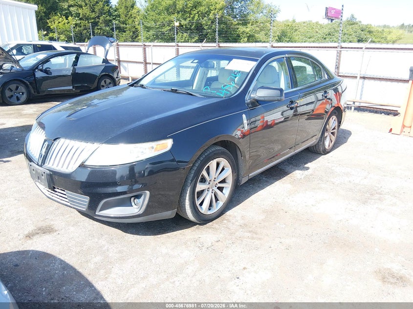 2009 Lincoln Mks VIN 1LNHM94R99G607034 IAAI salvage auction — NORMAL WEAR, Clear - Public Restricted (Oklahoma), sold $650 on 2026-08-01 (photo 2)