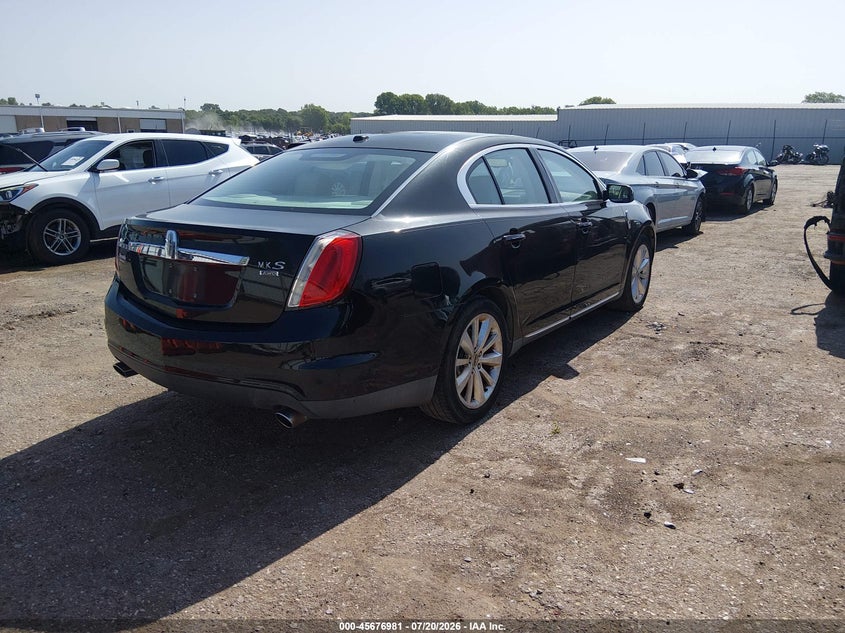 2009 Lincoln Mks VIN 1LNHM94R99G607034 IAAI salvage auction — NORMAL WEAR, Clear - Public Restricted (Oklahoma), sold $650 on 2026-08-01 (photo 4)