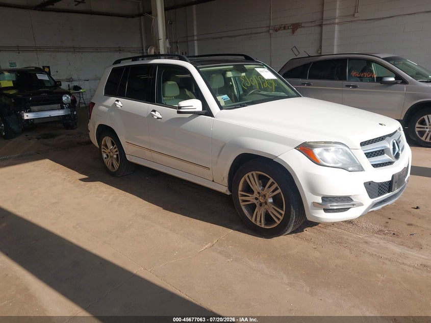 2013 Mercedes-benz Glk-class VIN WDCGG8JB2DG075945 IAAI salvage auction — NORMAL WEAR, Clear (Minnesota), sold $25 on 2026-07-29 (photo 1)
