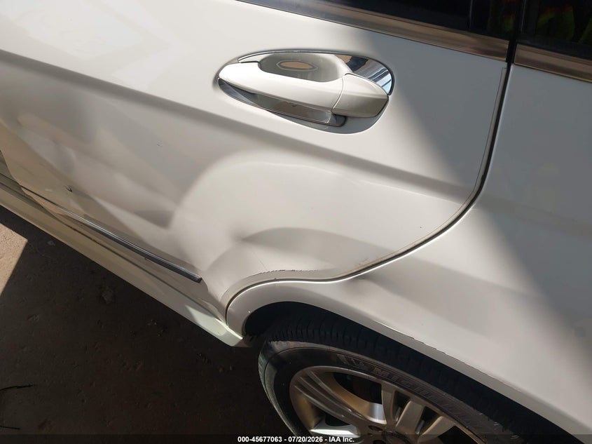 2013 Mercedes-benz Glk-class VIN WDCGG8JB2DG075945 IAAI salvage auction — NORMAL WEAR, Clear (Minnesota), sold $25 on 2026-07-29 (photo 6)