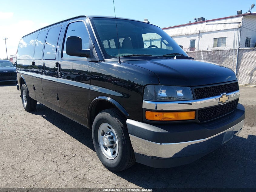 2017 Chevrolet Express 3500 VIN 1GAZGPFF6H1287995 — IAAI salvage auction photo