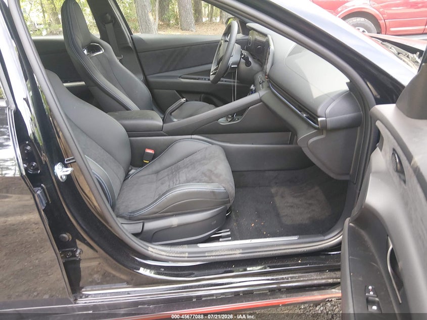 2026 Hyundai Elantra n VIN KMHLW4DK3TU042573 IAAI salvage auction — RIGHT FRONT, Salvage Title, sold $12,475 on 2026-09-01 (photo 5)